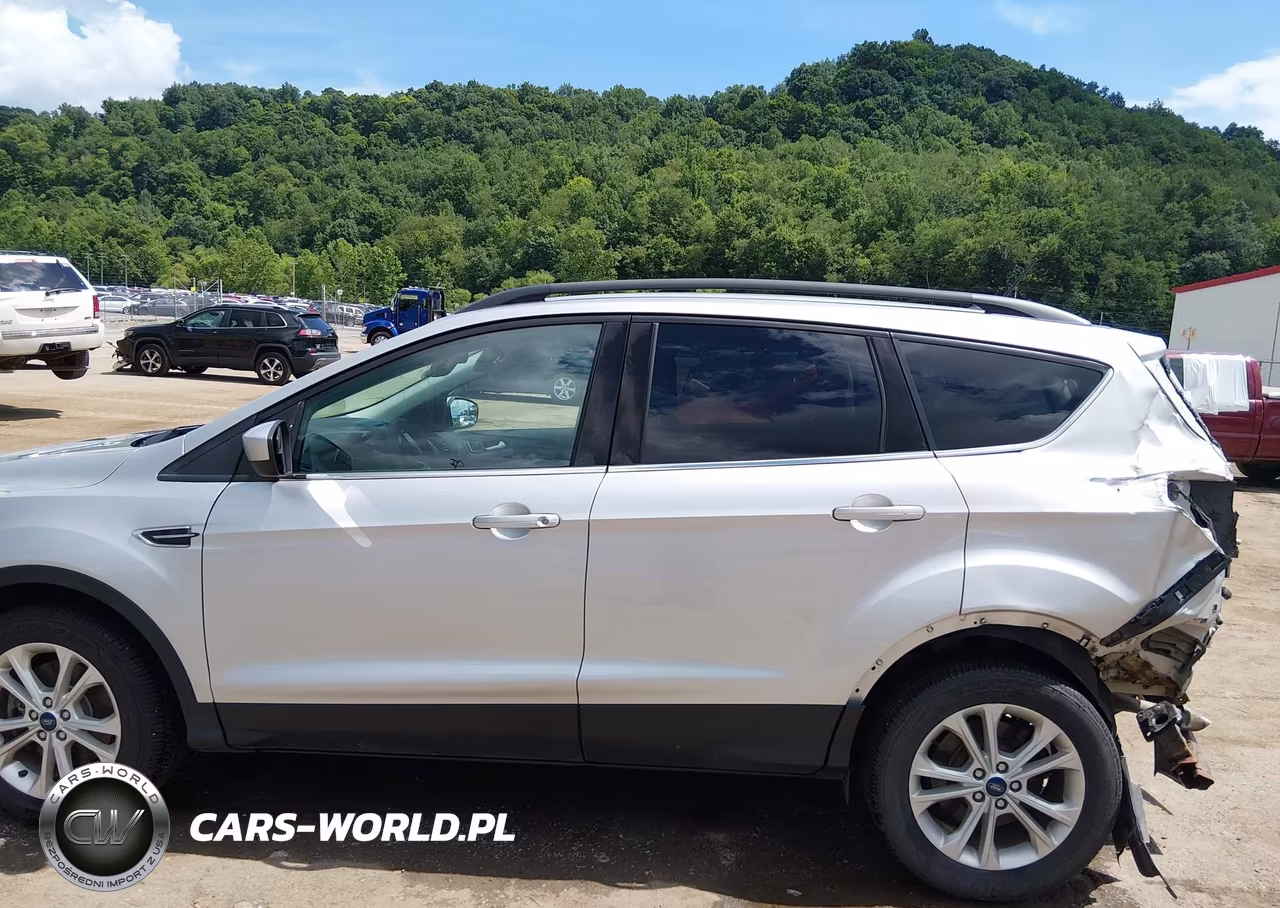 2018 Ford Escape Se VIN:1FMCU9GD1JUB07918 - 15