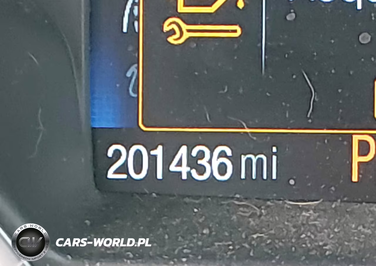 2018 Ford Escape Se VIN:1FMCU9GD1JUB07918 - 16