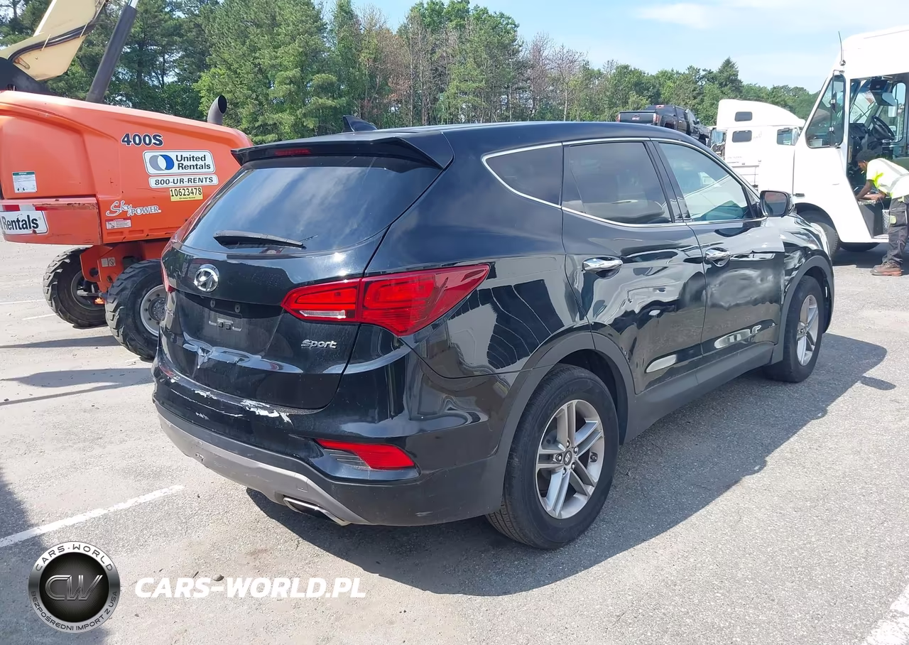 2017 Hyundai Santa Fe Sport 2.4L VIN:5XYZT3LB6HG436712 - 4
