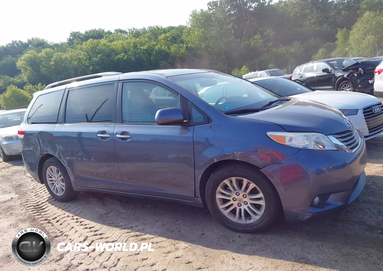 2014 Toyota Sienna Xle V6 8 Passenger VIN:5TDYK3DC9ES472219 - 13
