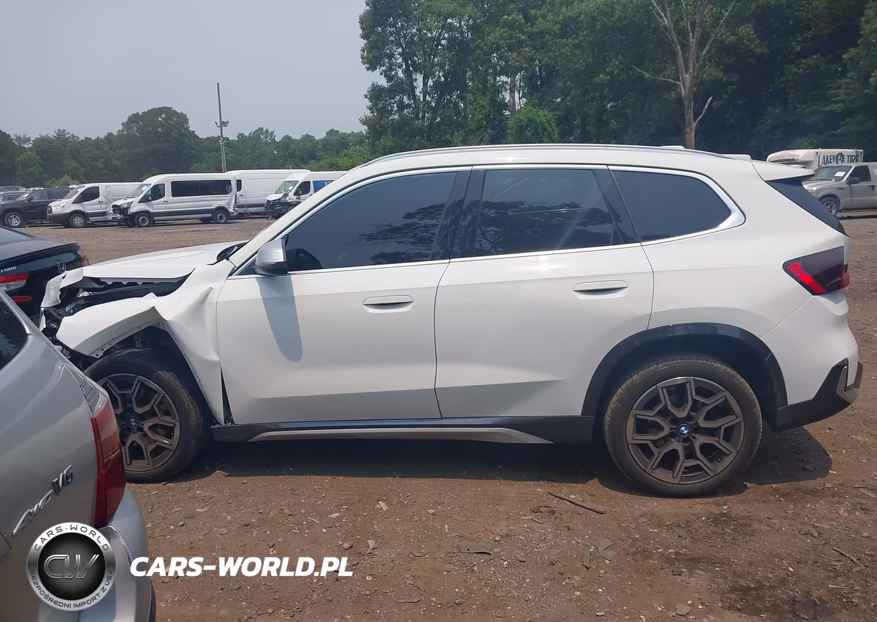 2024 BMW X1 xDrive28I VIN:WBX73EF05R5Y35718 - 14