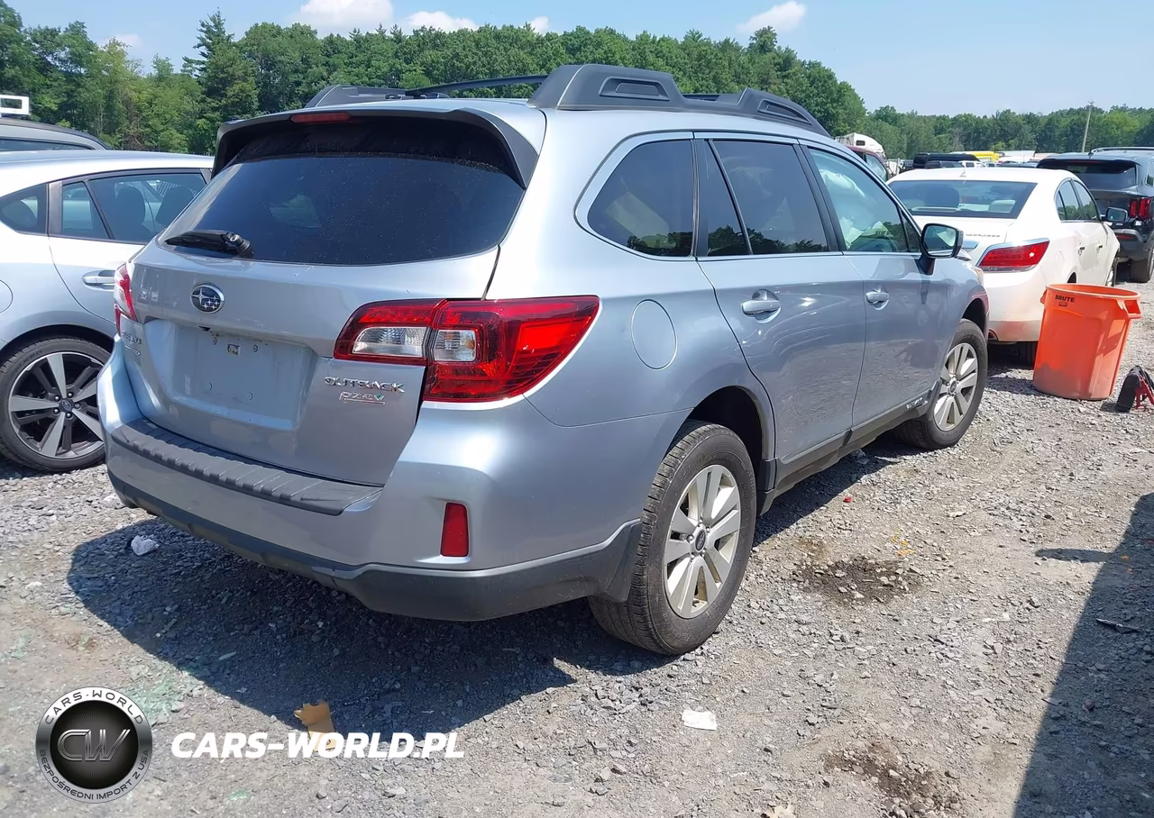 2015 Subaru Outback 2.5I Premium VIN:4S4BSACC6F3357460 - 4