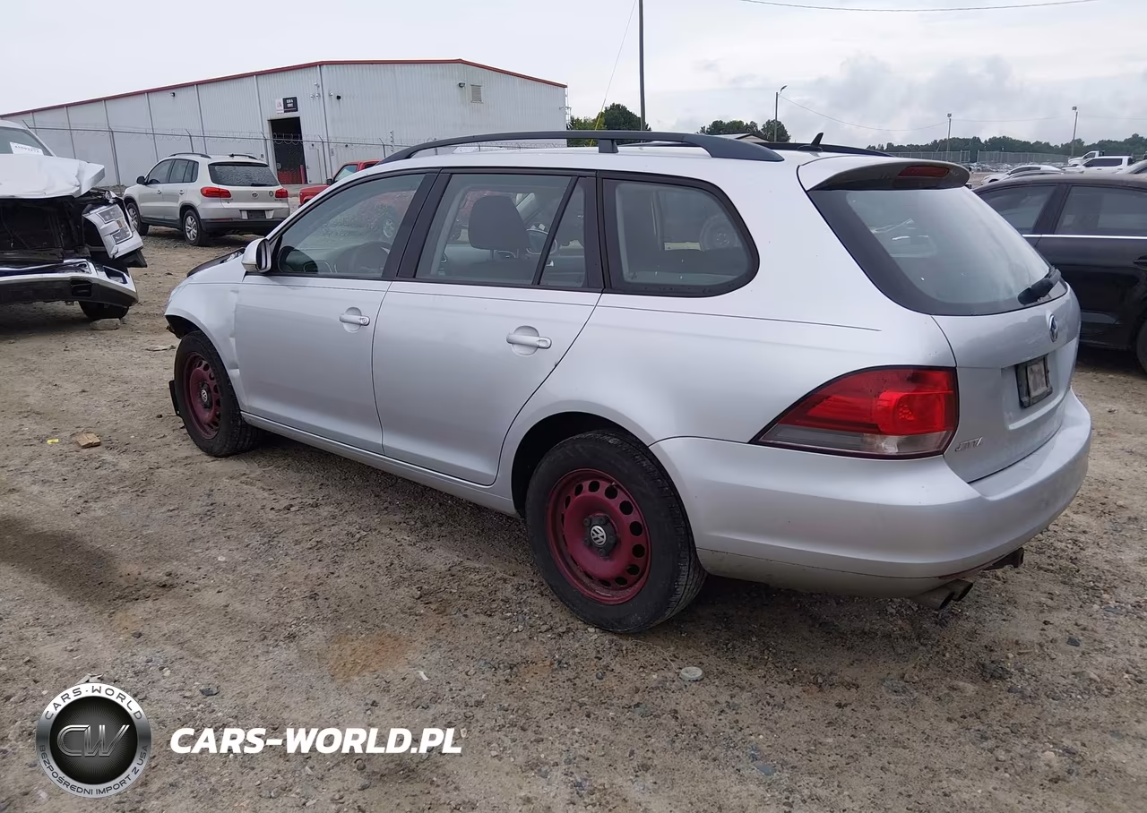 2010 Volkswagen Jetta S VIN:3VWKZ7AJ6AM662112 - 3