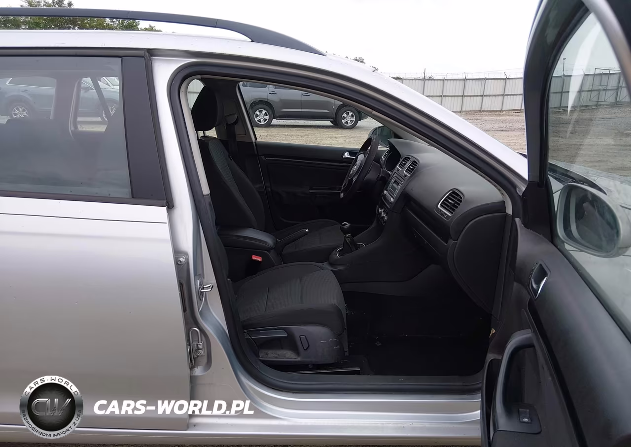 2010 Volkswagen Jetta S VIN:3VWKZ7AJ6AM662112 - 5
