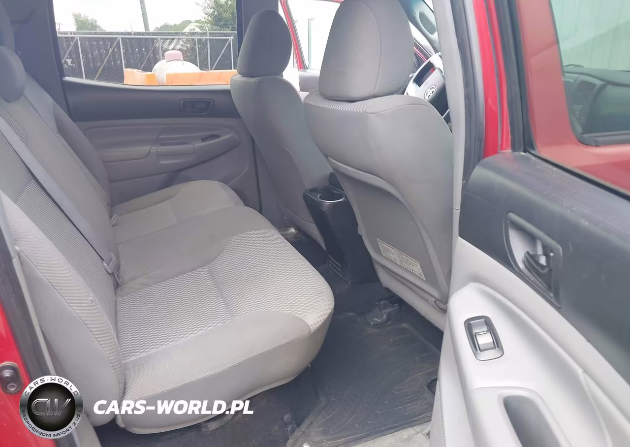 2014 Toyota Tacoma Base V6 VIN:3TMLU4EN8EM161889 - 8