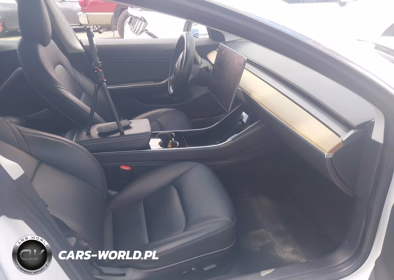 2018 Tesla Model 3 Long Range-Mid Range VIN:5YJ3E1EA1JF057493 - 5