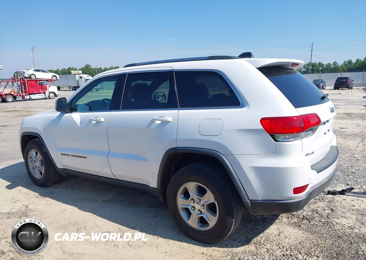 2017 Jeep Grand Cherokee Laredo VIN:1C4RJFAG8HC882077 - 15