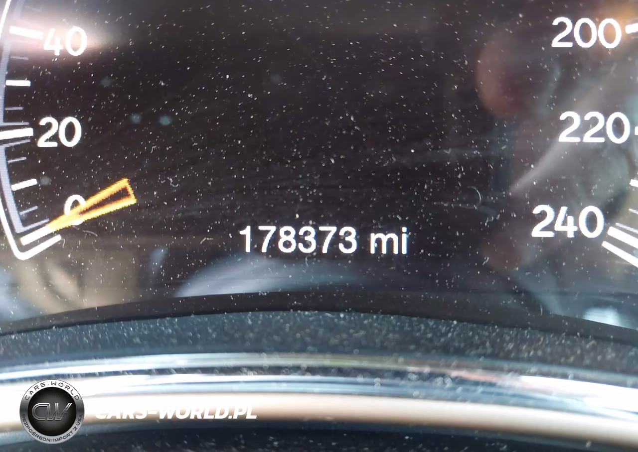 2017 Jeep Grand Cherokee Laredo VIN:1C4RJFAG8HC882077 - 16