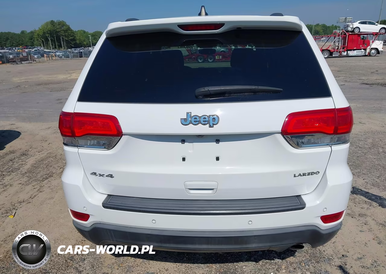2017 Jeep Grand Cherokee Laredo VIN:1C4RJFAG8HC882077 - 17