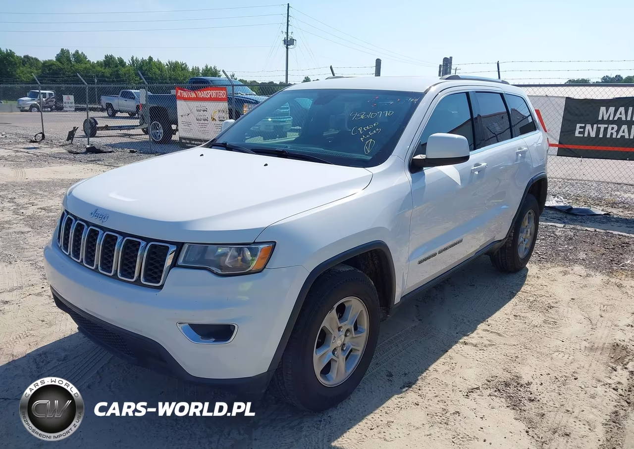 2017 Jeep Grand Cherokee Laredo VIN:1C4RJFAG8HC882077 - 2