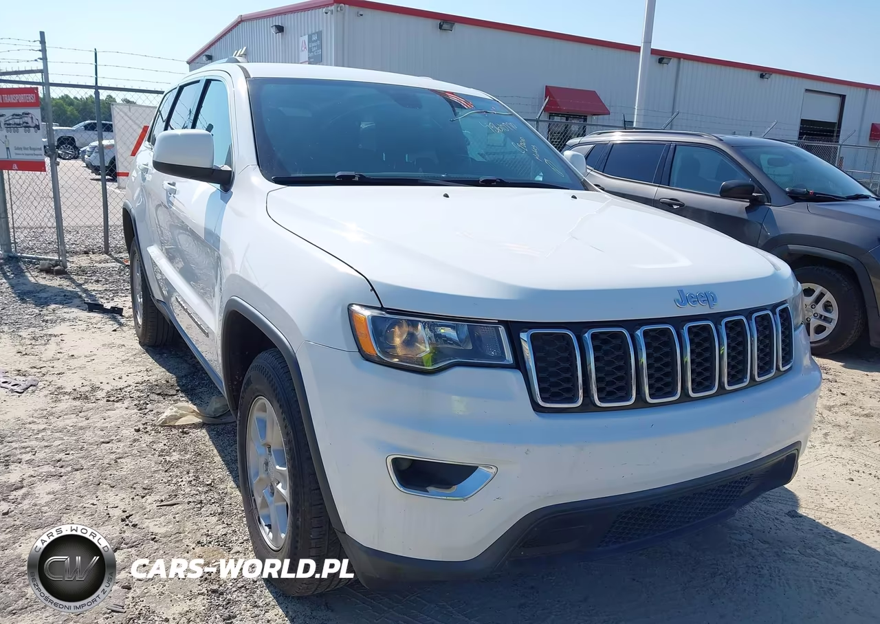 2017 Jeep Grand Cherokee Laredo VIN:1C4RJFAG8HC882077 - 21