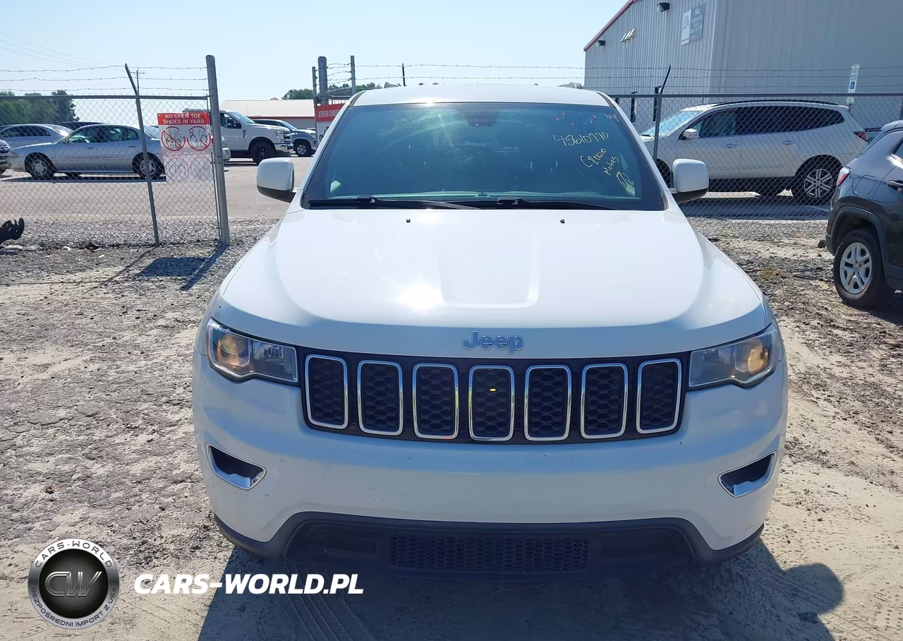 2017 Jeep Grand Cherokee Laredo VIN:1C4RJFAG8HC882077 - 22