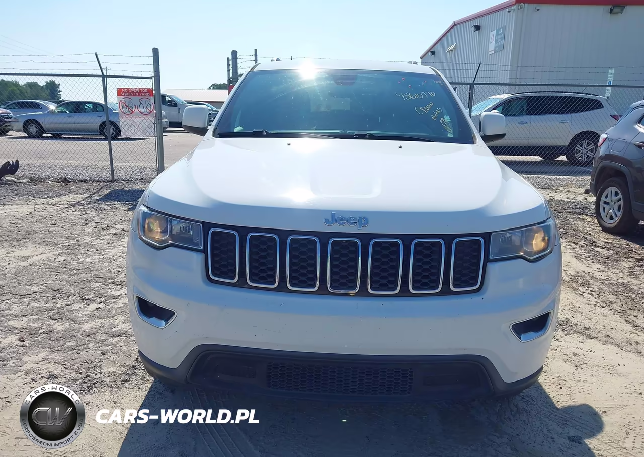2017 Jeep Grand Cherokee Laredo VIN:1C4RJFAG8HC882077 - 6