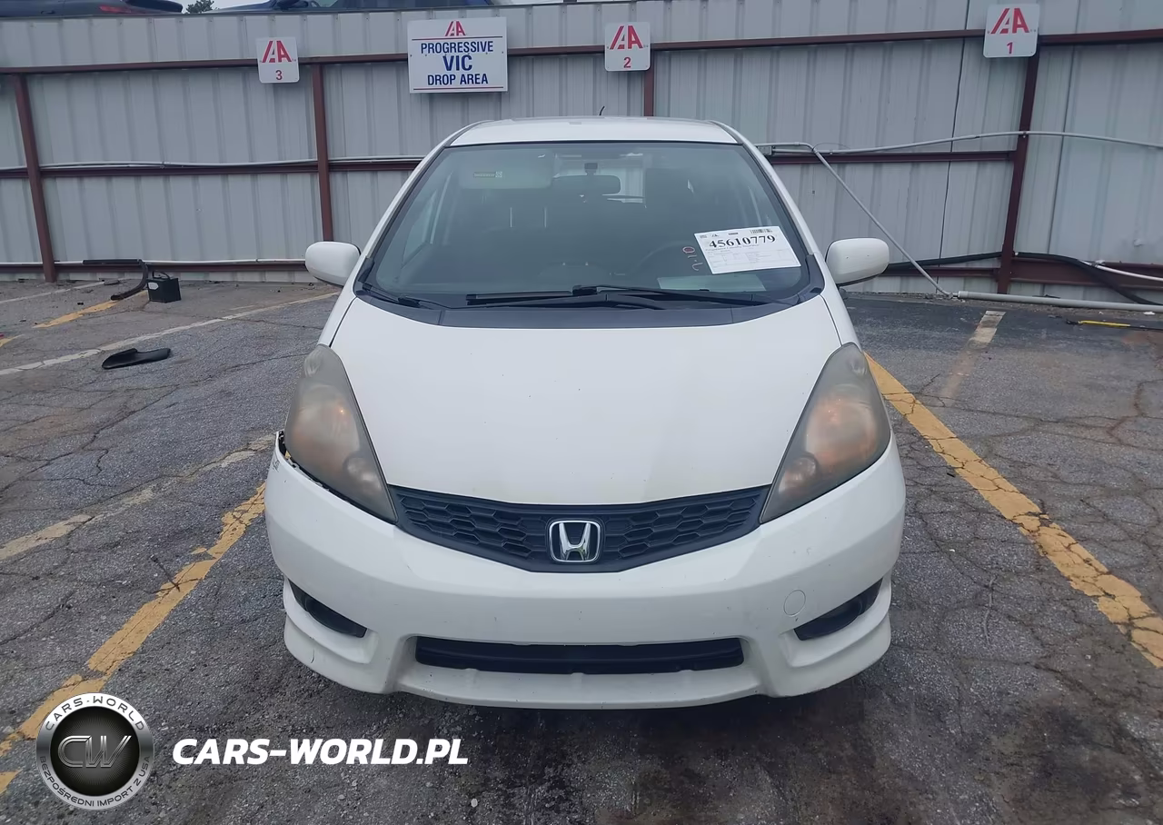 2012 Honda Fit Sport VIN:JHMGE8H53CC027774 - 12