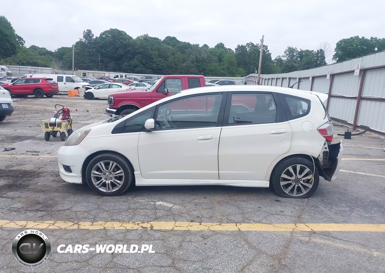 2012 Honda Fit Sport VIN:JHMGE8H53CC027774 - 14