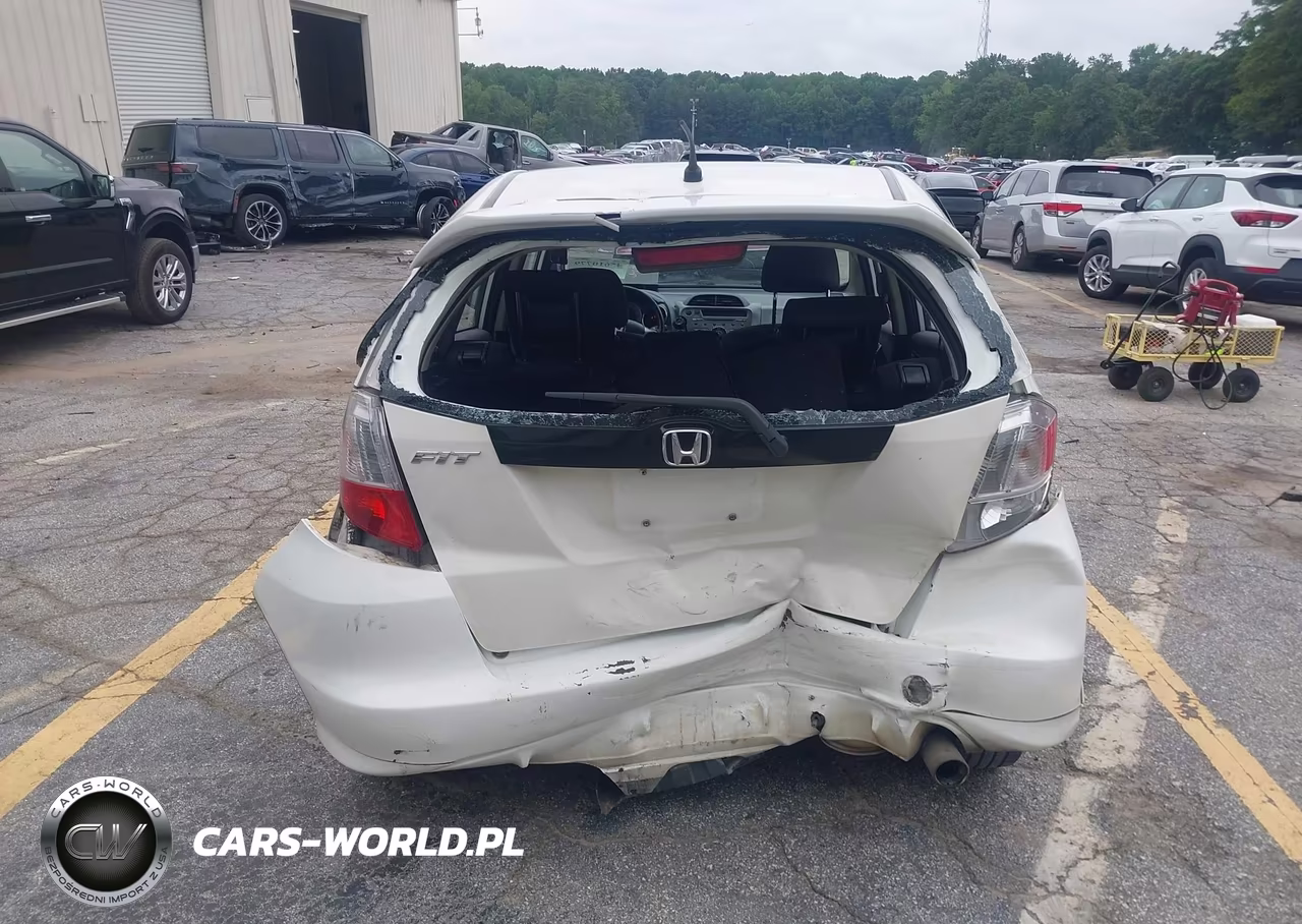 2012 Honda Fit Sport VIN:JHMGE8H53CC027774 - 16