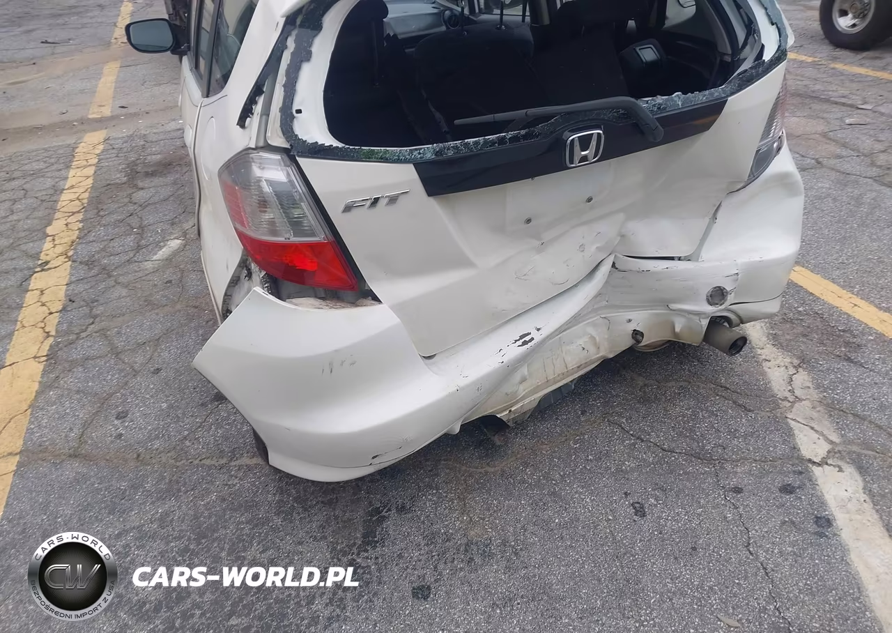 2012 Honda Fit Sport VIN:JHMGE8H53CC027774 - 6