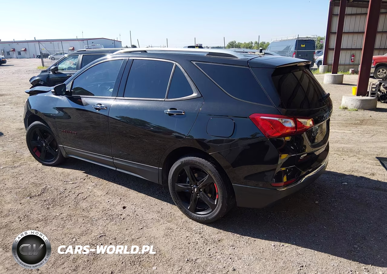 2021 Chevrolet Equinox Premier VIN:2GNAXXEV4M6117811 - 3