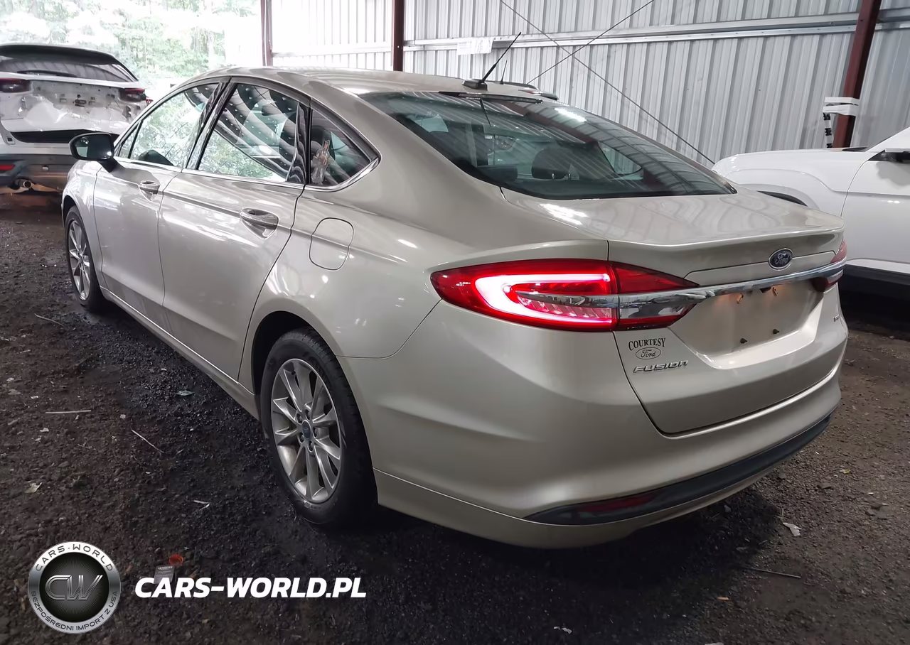 2017 Ford Fusion Se VIN:3FA6P0H79HR240172 - 3
