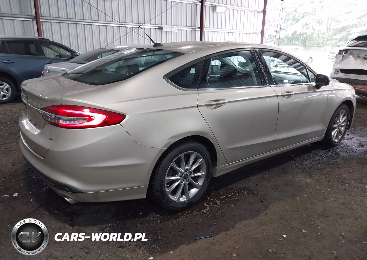 2017 Ford Fusion Se VIN:3FA6P0H79HR240172 - 4