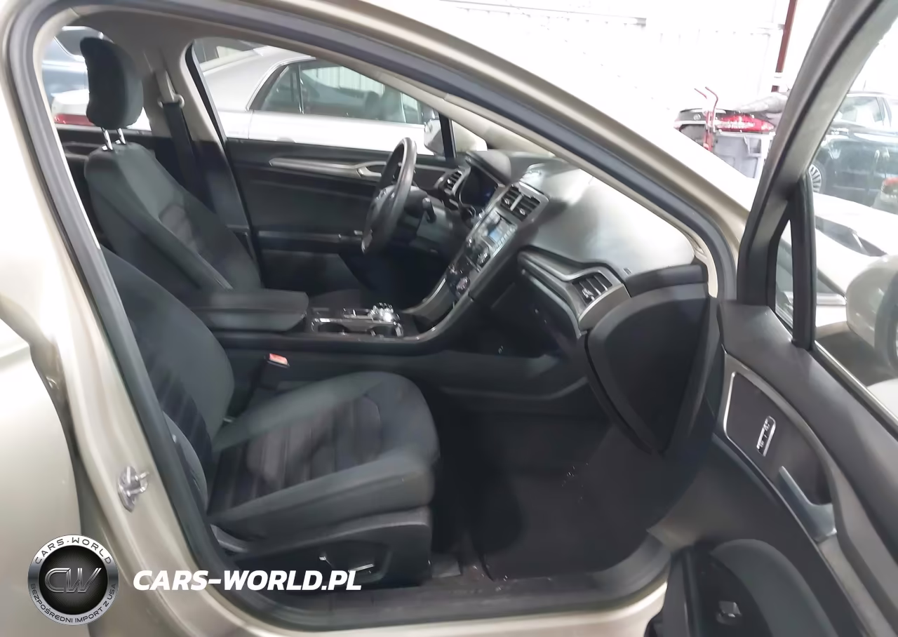2017 Ford Fusion Se VIN:3FA6P0H79HR240172 - 5