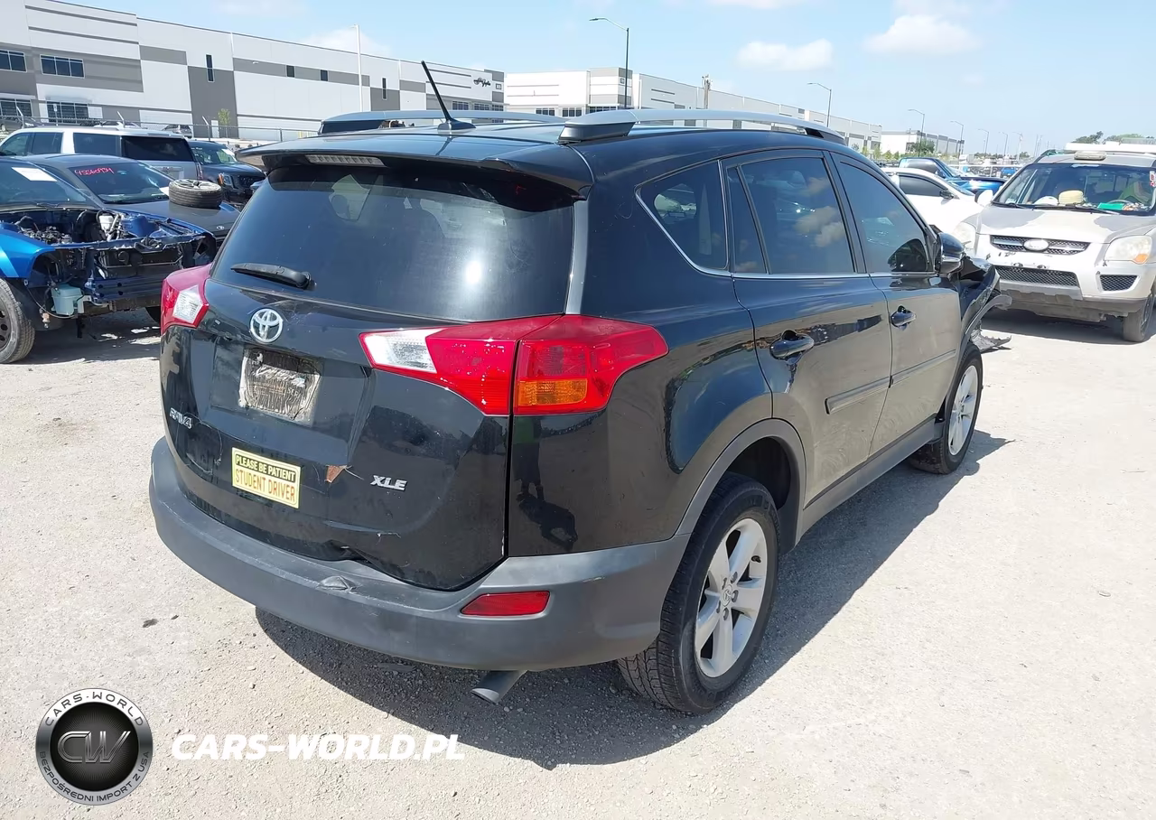 2013 Toyota Rav4 Xle VIN:2T3WFREVXDW058667 - 4