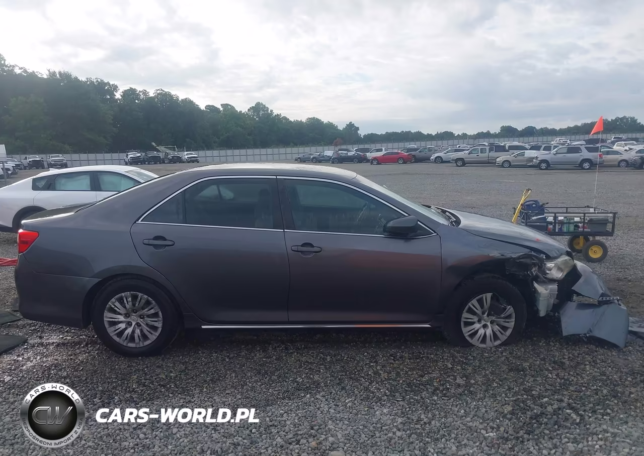 2012 Toyota Camry Le VIN:4T1BF1FK3CU133317 - 13