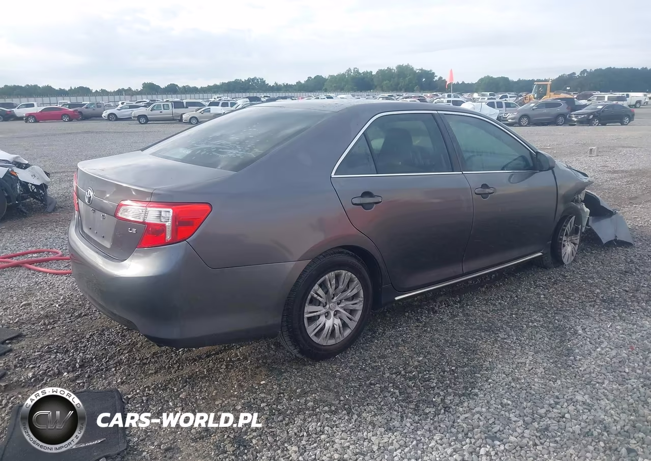 2012 Toyota Camry Le VIN:4T1BF1FK3CU133317 - 4