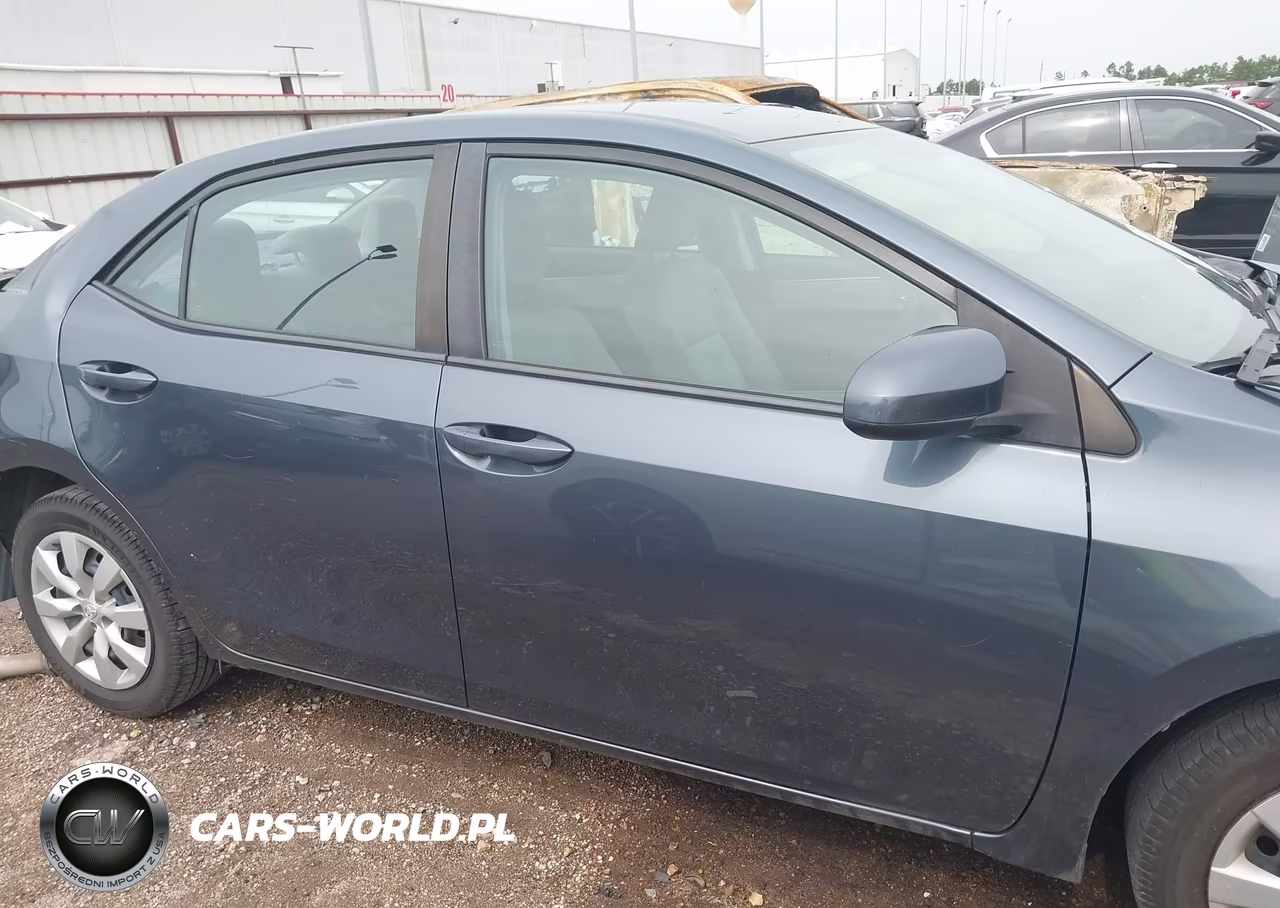 2015 Toyota Corolla Le VIN:2T1BURHE6FC371017 - 13