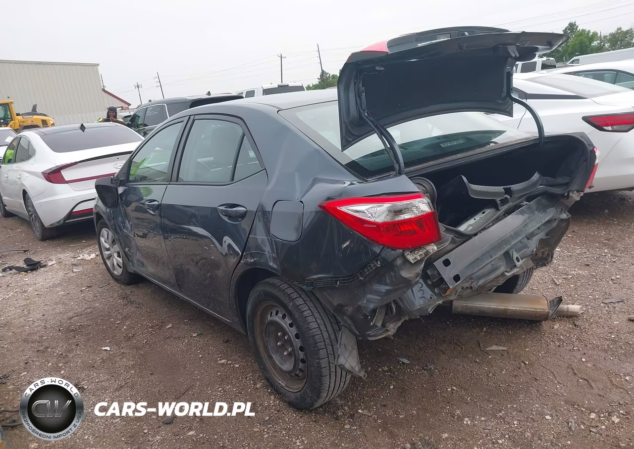 2015 Toyota Corolla Le VIN:2T1BURHE6FC371017 - 3