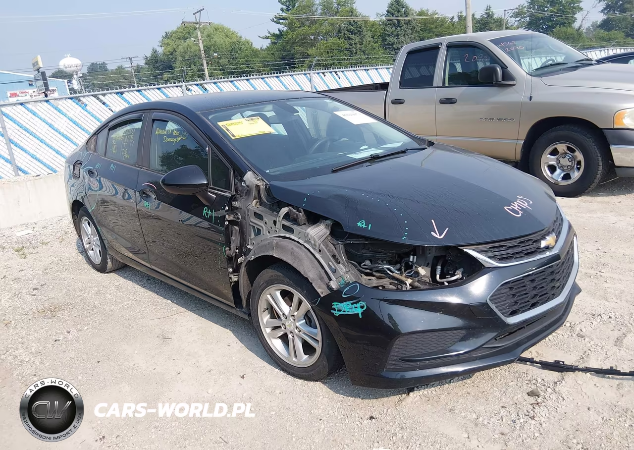 2017 Chevrolet Cruze Lt Auto – zdjęcie 1 z 16