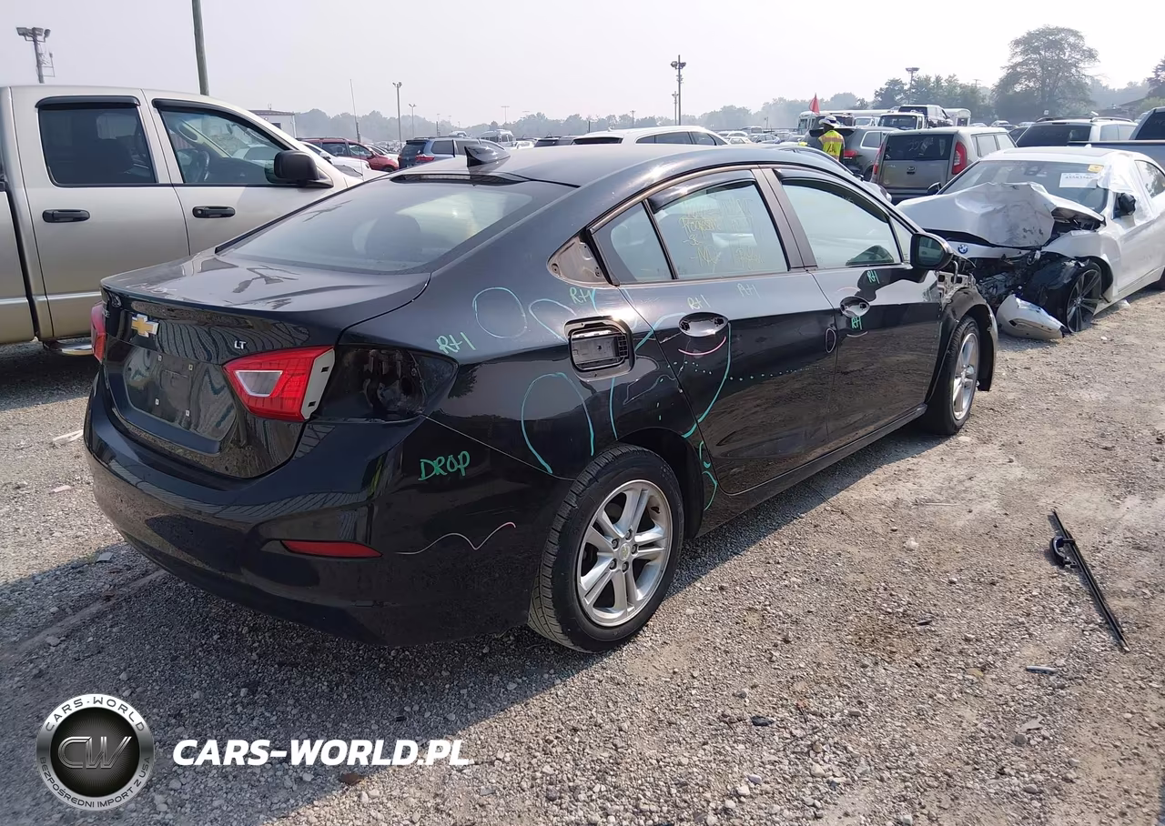 2017 Chevrolet Cruze Lt Auto VIN:1G1BE5SM0H7262684 - 4