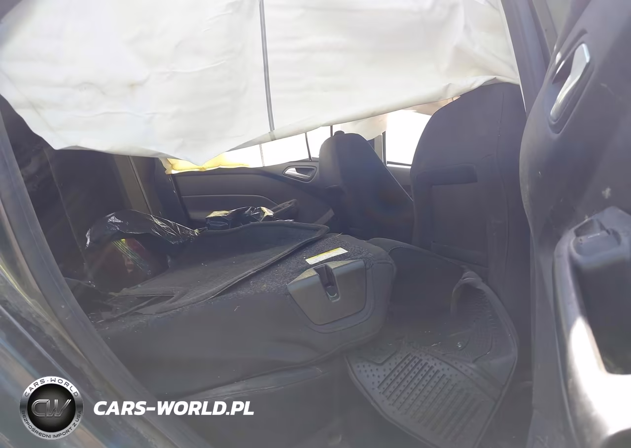 2017 Ford Focus Se VIN:1FADP3F29HL289709 - 8