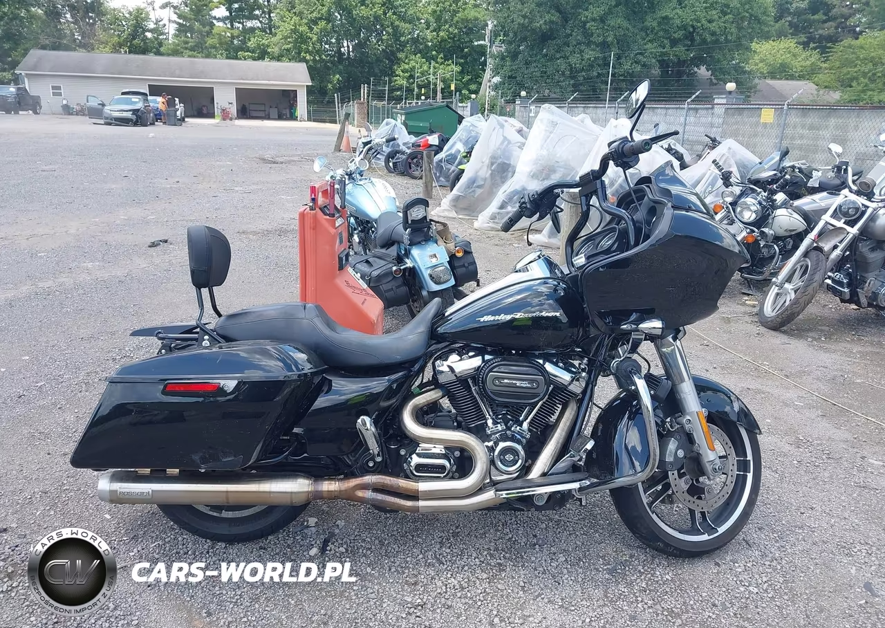 2017 Harley-Davidson Fltrx Road Glide VIN:1HD1KHC10HB668705 - 12