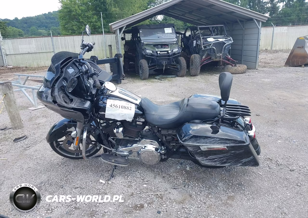 2017 Harley-Davidson Fltrx Road Glide VIN:1HD1KHC10HB668705 - 13