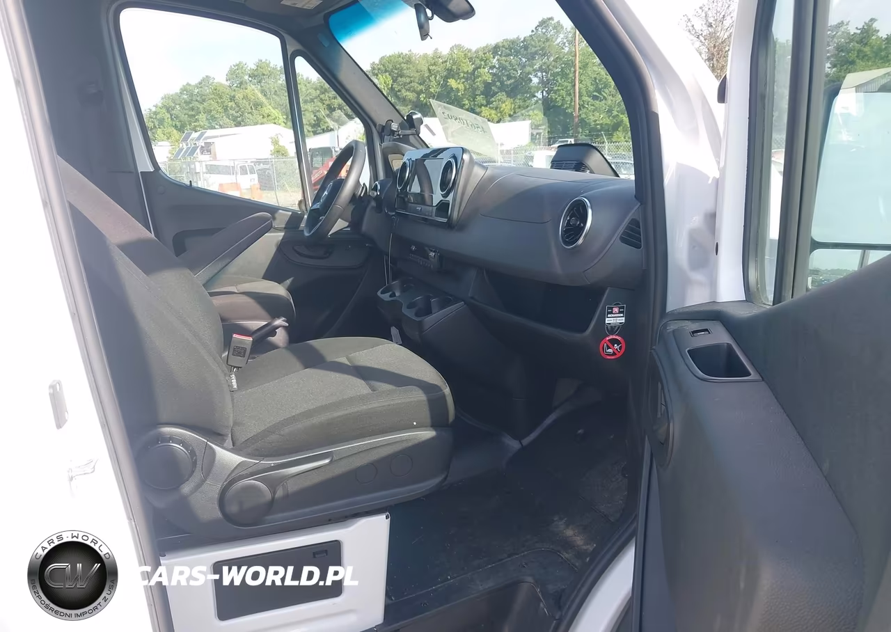 2025 Mercedes-Benz Sprinter 2500 Standard Roof 4-Cyl Diesel VIN:W1Z4KFHY8SP820465 - 5