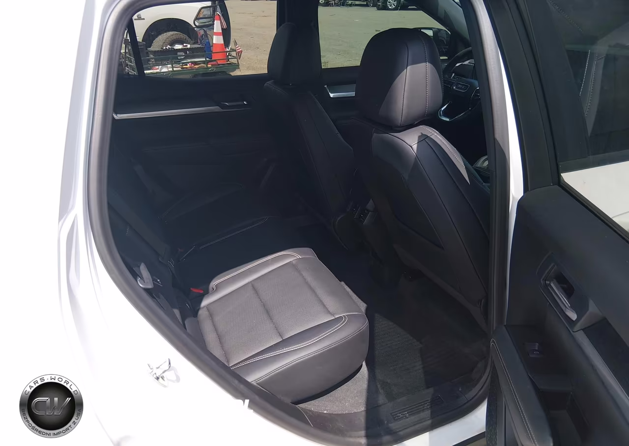 2026 GMC Terrain Awd Elevation VIN:3GKALUEG0TL120479 - 8