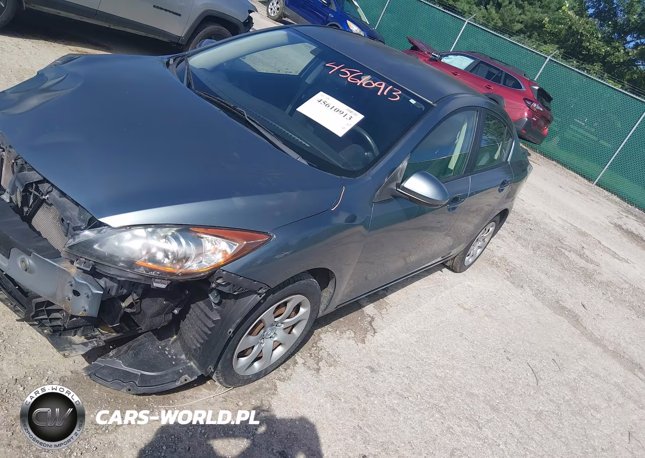 2013 Mazda Mazda3 I Sport VIN:JM1BL1U78D1703830 - 13