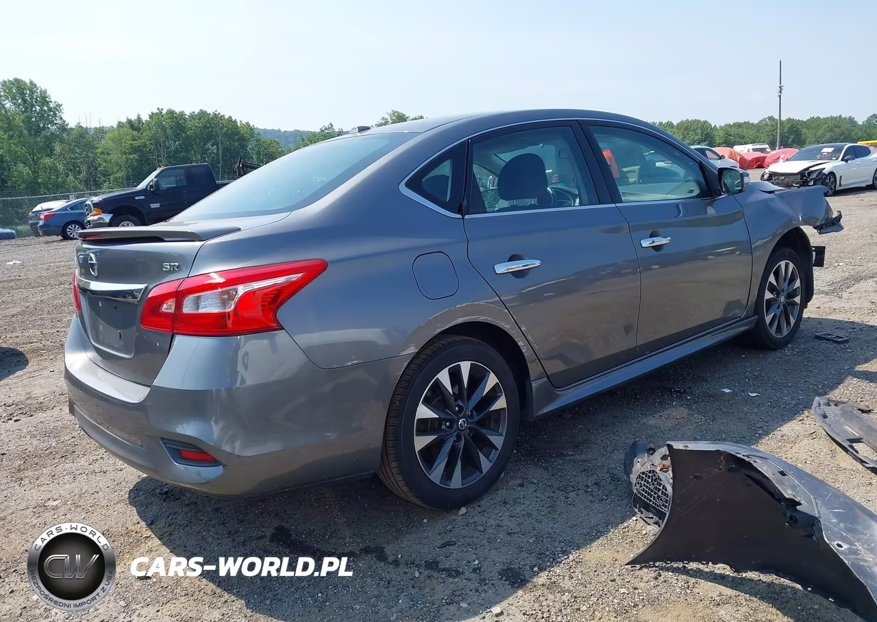 2016 Nissan Sentra Sr VIN:3N1AB7AP7GY321295 - 4