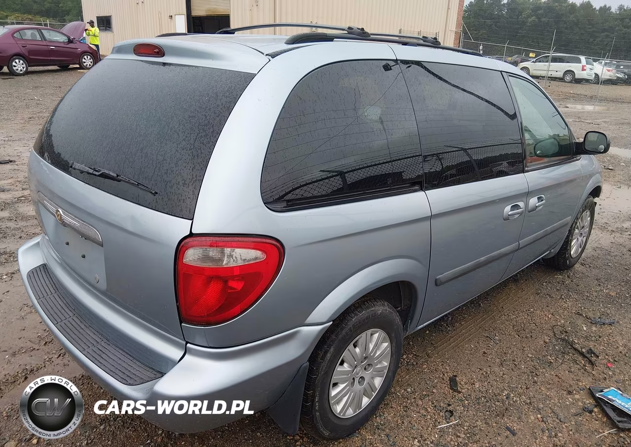 2006 Chrysler Town & Country VIN:1A4GP45RX6B661664 - 4