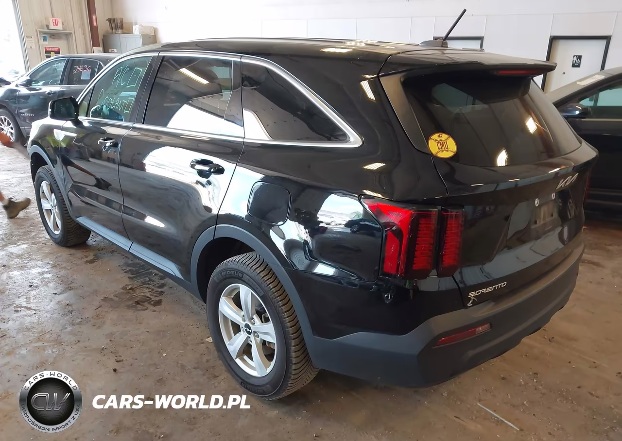 2023 Kia Sorento Lx VIN:5XYRGDLC0PG215706 - 3