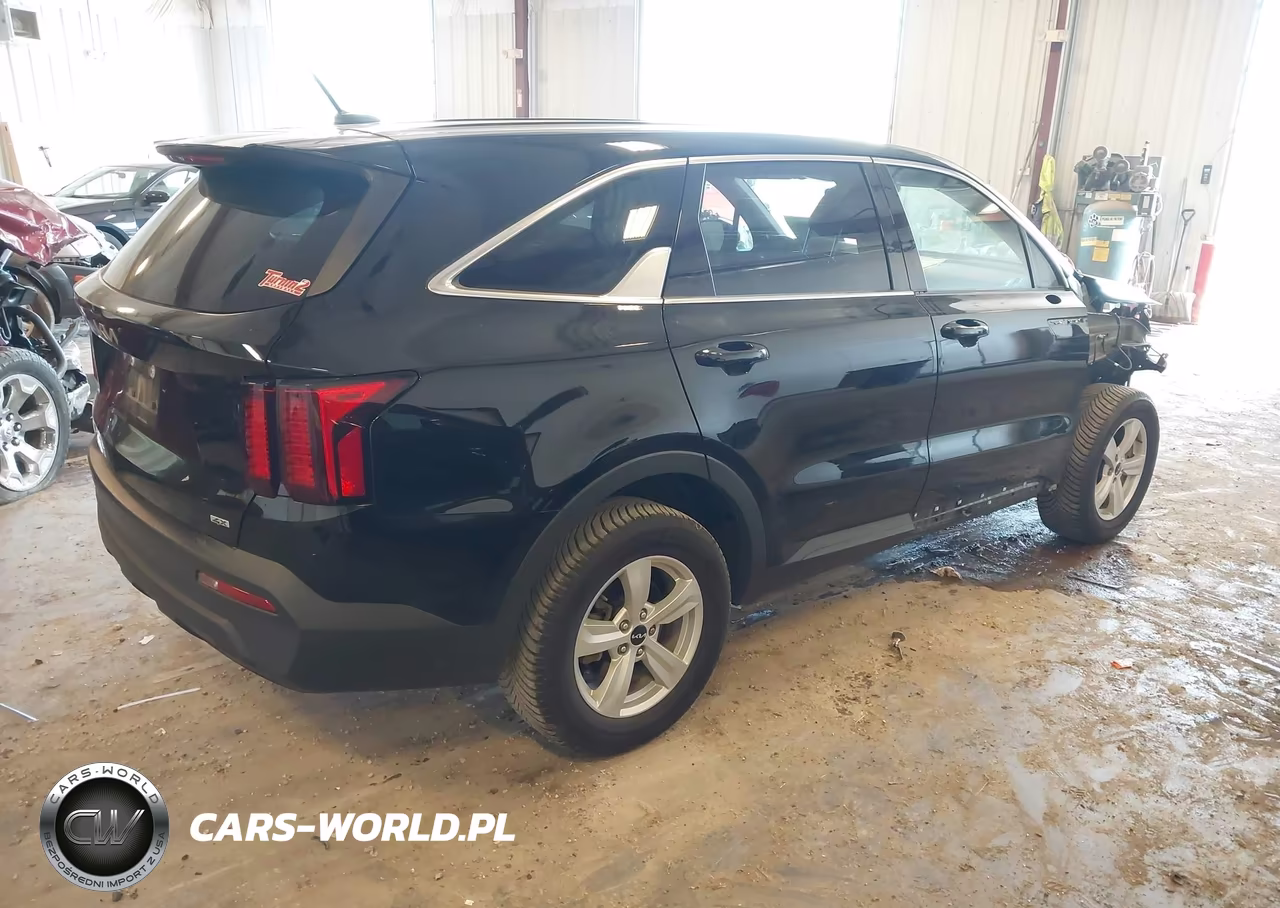 2023 Kia Sorento Lx VIN:5XYRGDLC0PG215706 - 4
