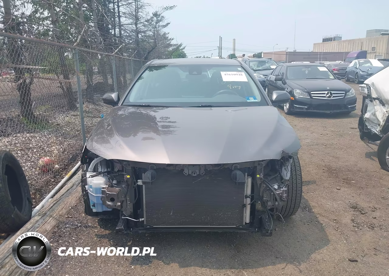 2021 Toyota Camry Le VIN:4T1C11AK0MU414356 - 12