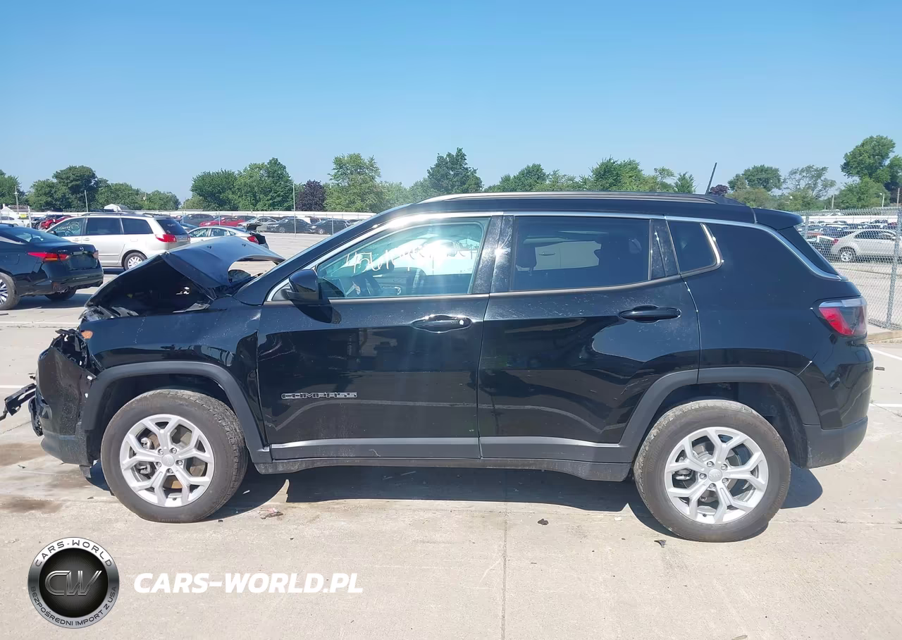 2024 Jeep Compass Latitude 4X4 VIN:3C4NJDBN4RT155945 - 14