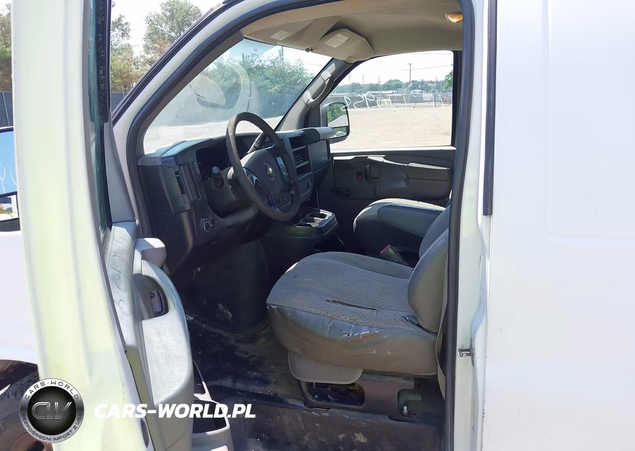 2012 Chevrolet Express 2500 Work Van VIN:1GCWGFCA8C1163426 - 5