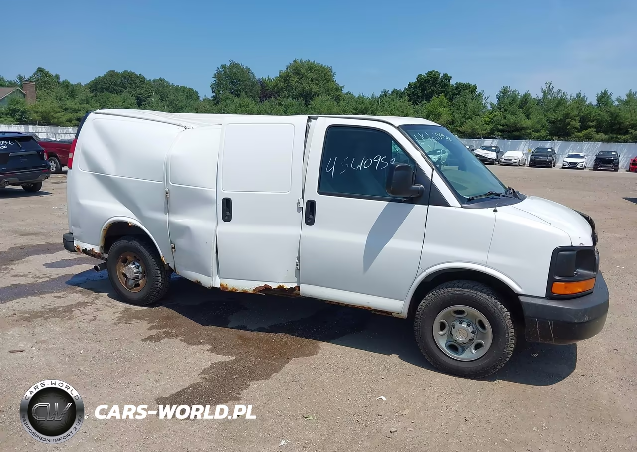 2012 Chevrolet Express 2500 Work Van VIN:1GCWGFCA8C1163426 - 6