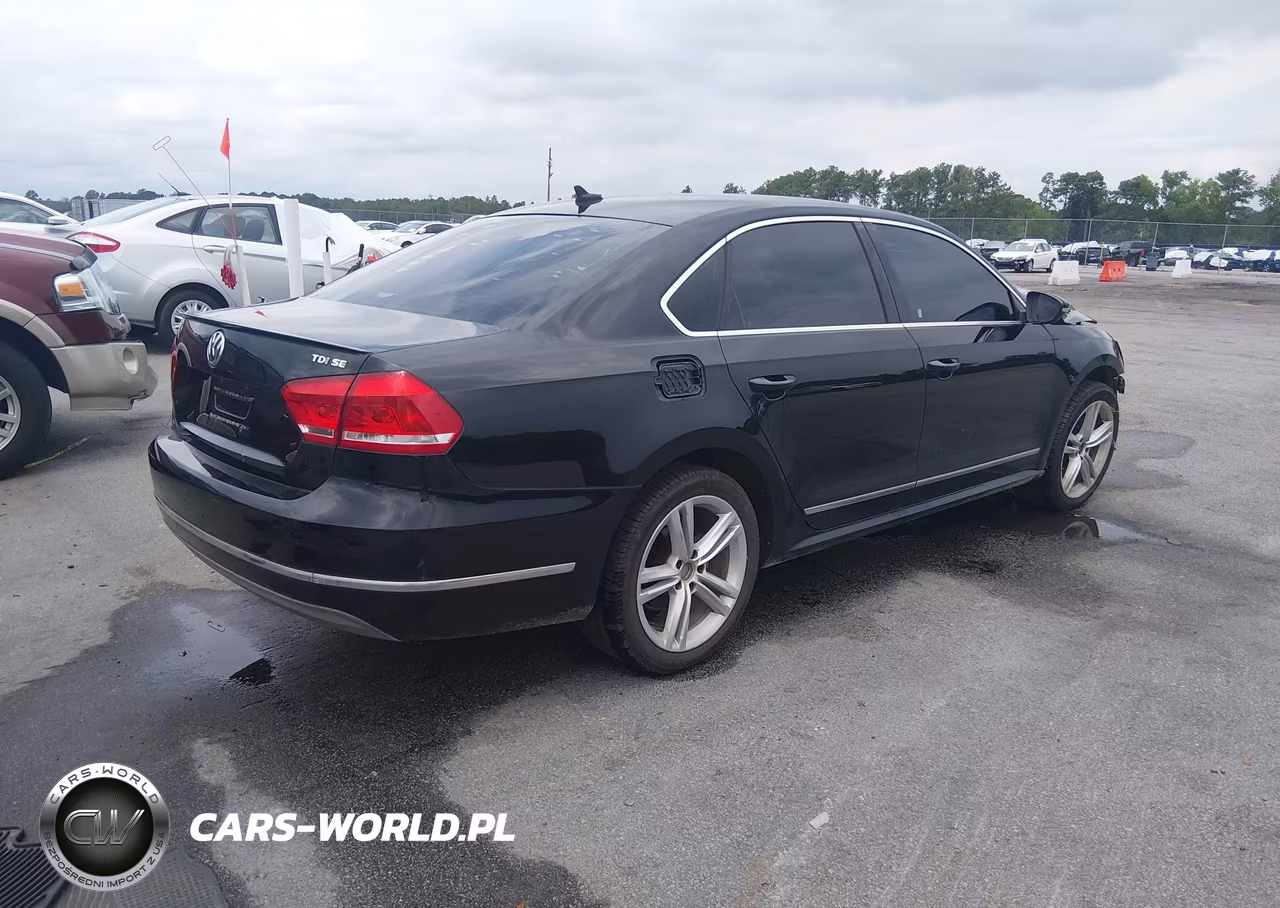 2012 Volkswagen Passat 2.0L Tdi Se VIN:1VWBN7A32CC038647 - 4