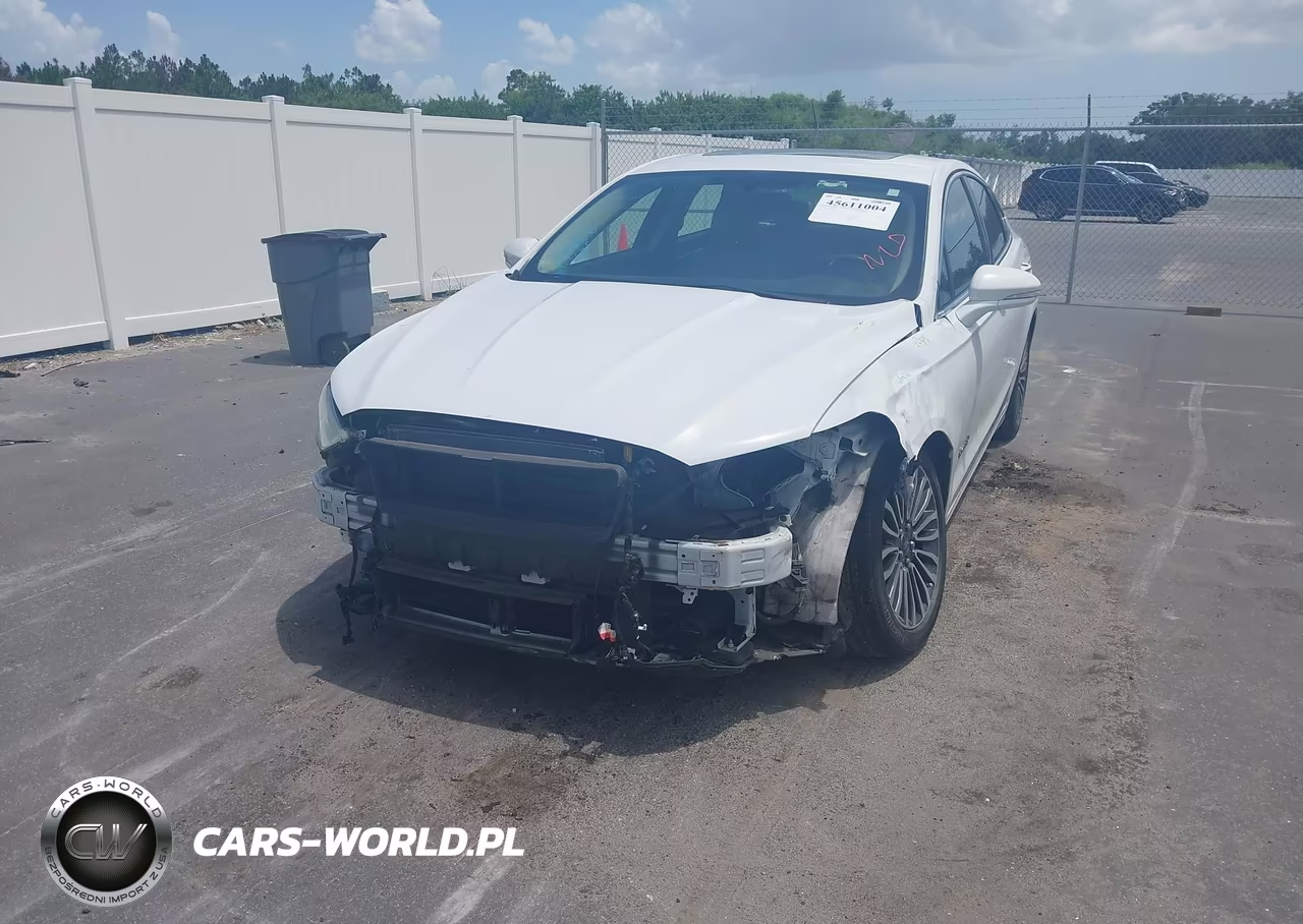 2018 Ford Fusion Hybrid Titanium VIN:3FA6P0RU3JR137677 - 2