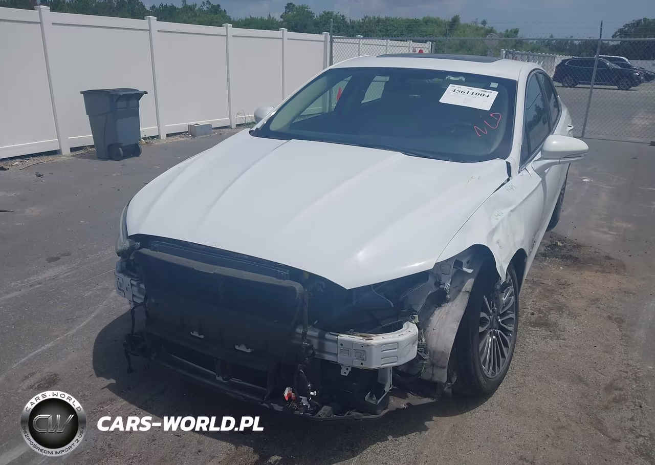 2018 Ford Fusion Hybrid Titanium VIN:3FA6P0RU3JR137677 - 6