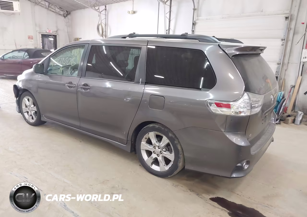 2011 Toyota Sienna Sport VIN:5TDXK3DC2BS042278 - 3